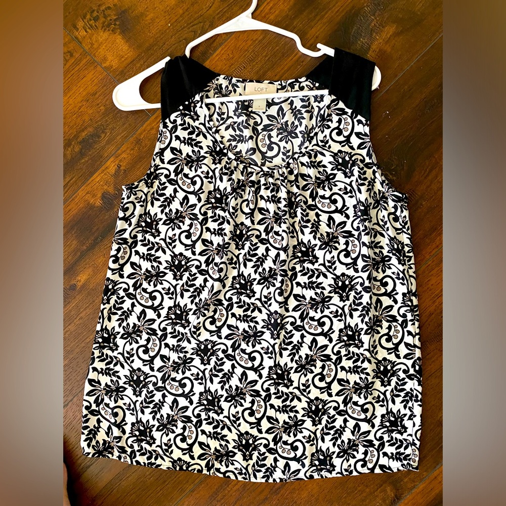 Loft black and white patterned tank